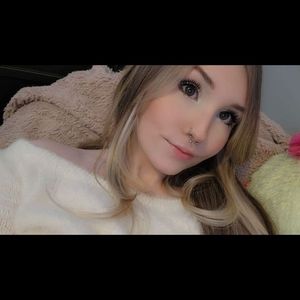 Meet your Posher, Alicia